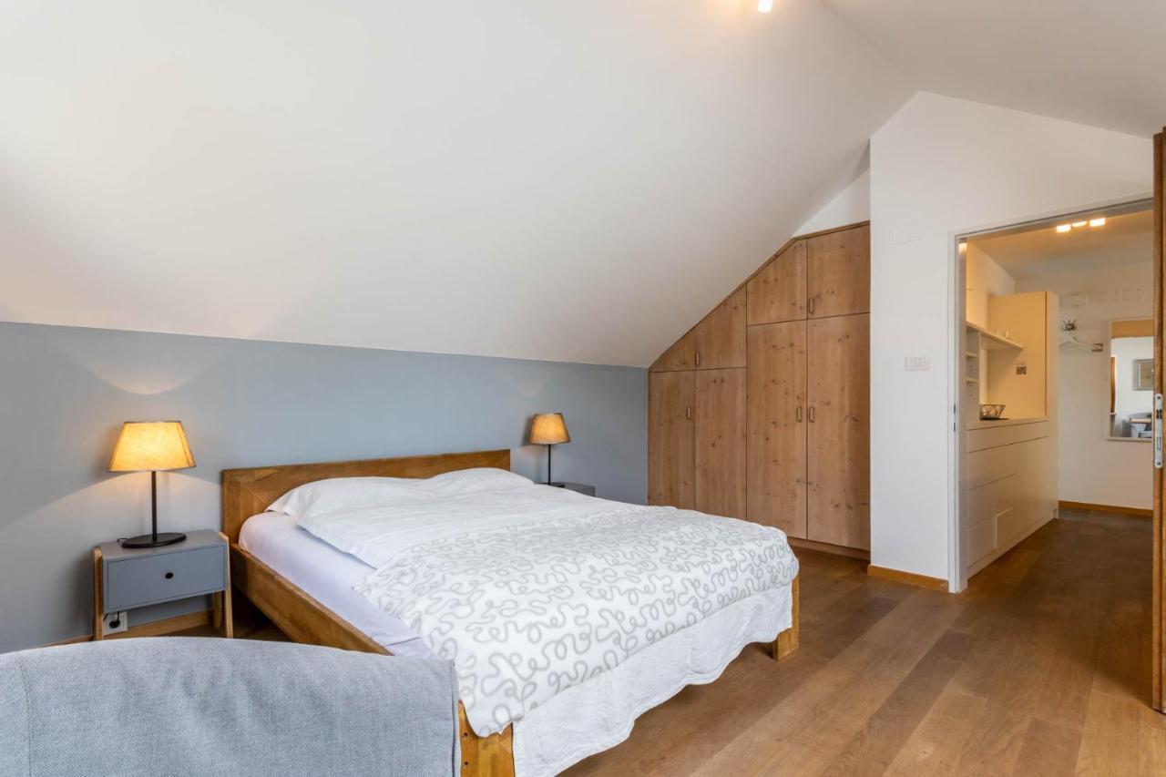Central Attic - City View Brunico Bagian luar foto
